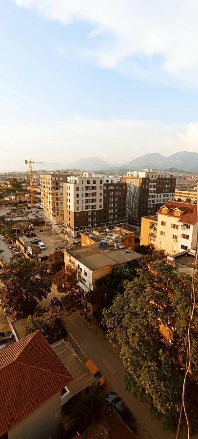 Old Train Apartment Tirana Exterior photo